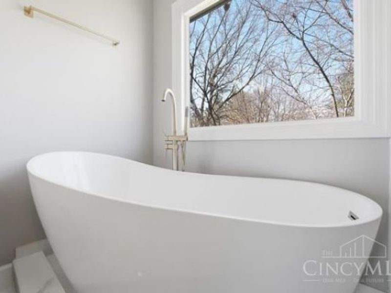 9891 McCauly Woods Drive, West Chester, OH 45241 Photo 33