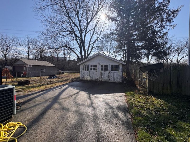 645 Blanche Ave., Arlington Heights, OH 45215 Photo 3