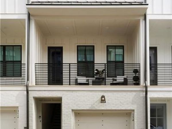 152 Chestnut Circle, Atlanta, GA 30342