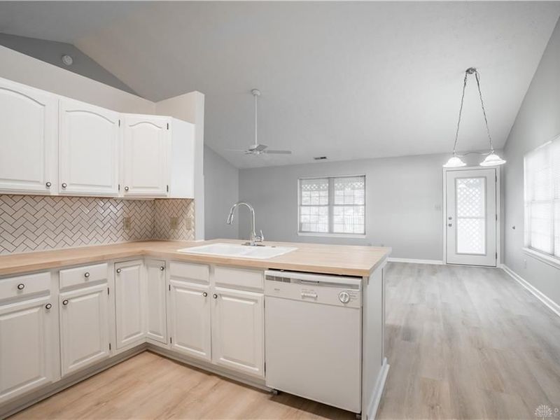 216 Jay Road, Englewood, OH 45322 Photo 9