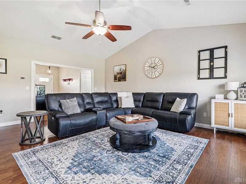 1694 McClellan Road, Spring Valley Township, OH 45385 Photo 8