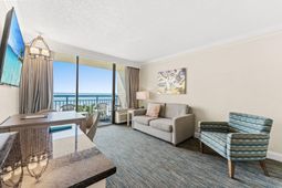 1105 S Ocean Blvd. S photo 4