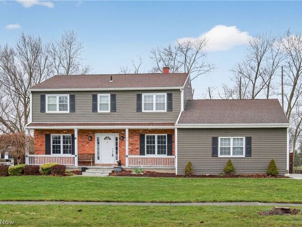 30 Chelmsford Drive , Aurora, OH 44202