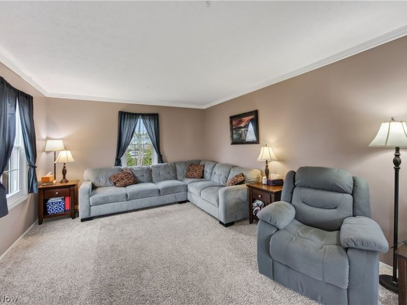 30 Chelmsford Drive, Aurora, OH 44202 Photo 4