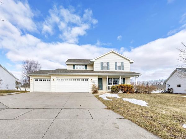 2080 W HIGGINS, De Pere, WI 54115