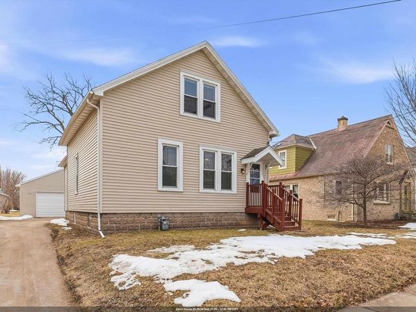 1125 WINNEBAGO AVENUE, Oshkosh, WI 54901