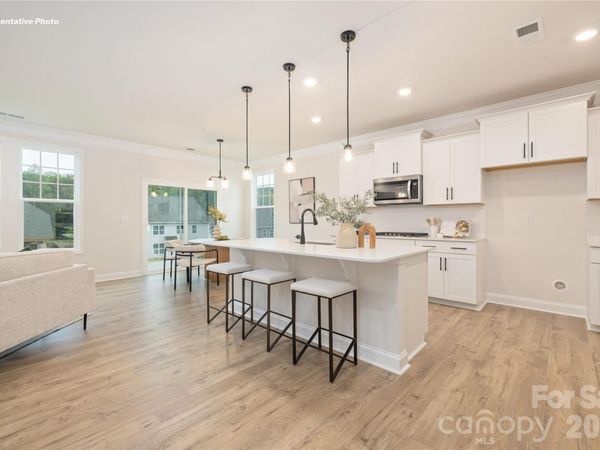 128 Ventnor Way , Mooresville, NC 28115