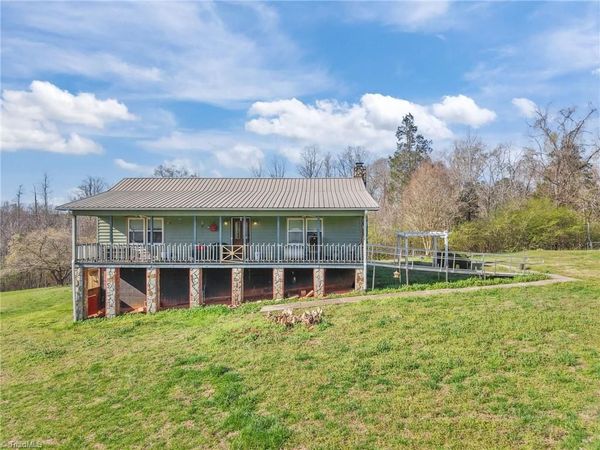 487 King Road, Seagrove, NC 27341