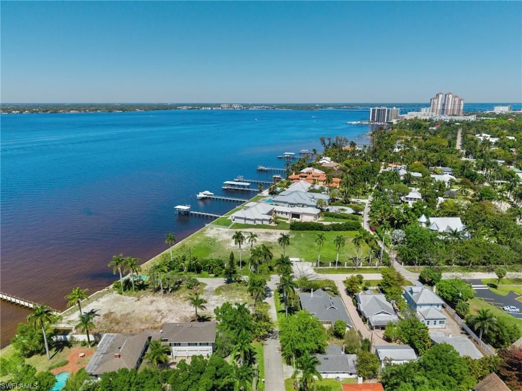 1310 Poinciana Ave, Fort Myers, FL 33901 Photo