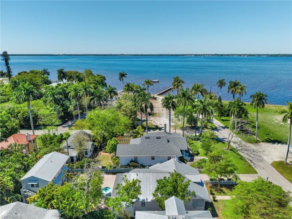 1310 Poinciana Ave, Fort Myers, FL 33901 Photo