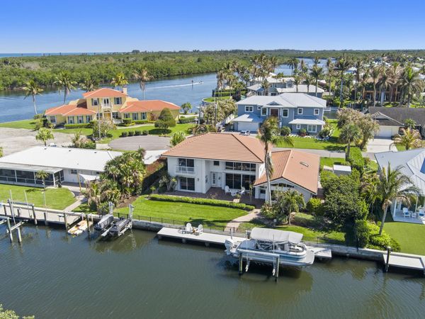 8565 SE Palm Street SE, Hobe Sound, FL 33455