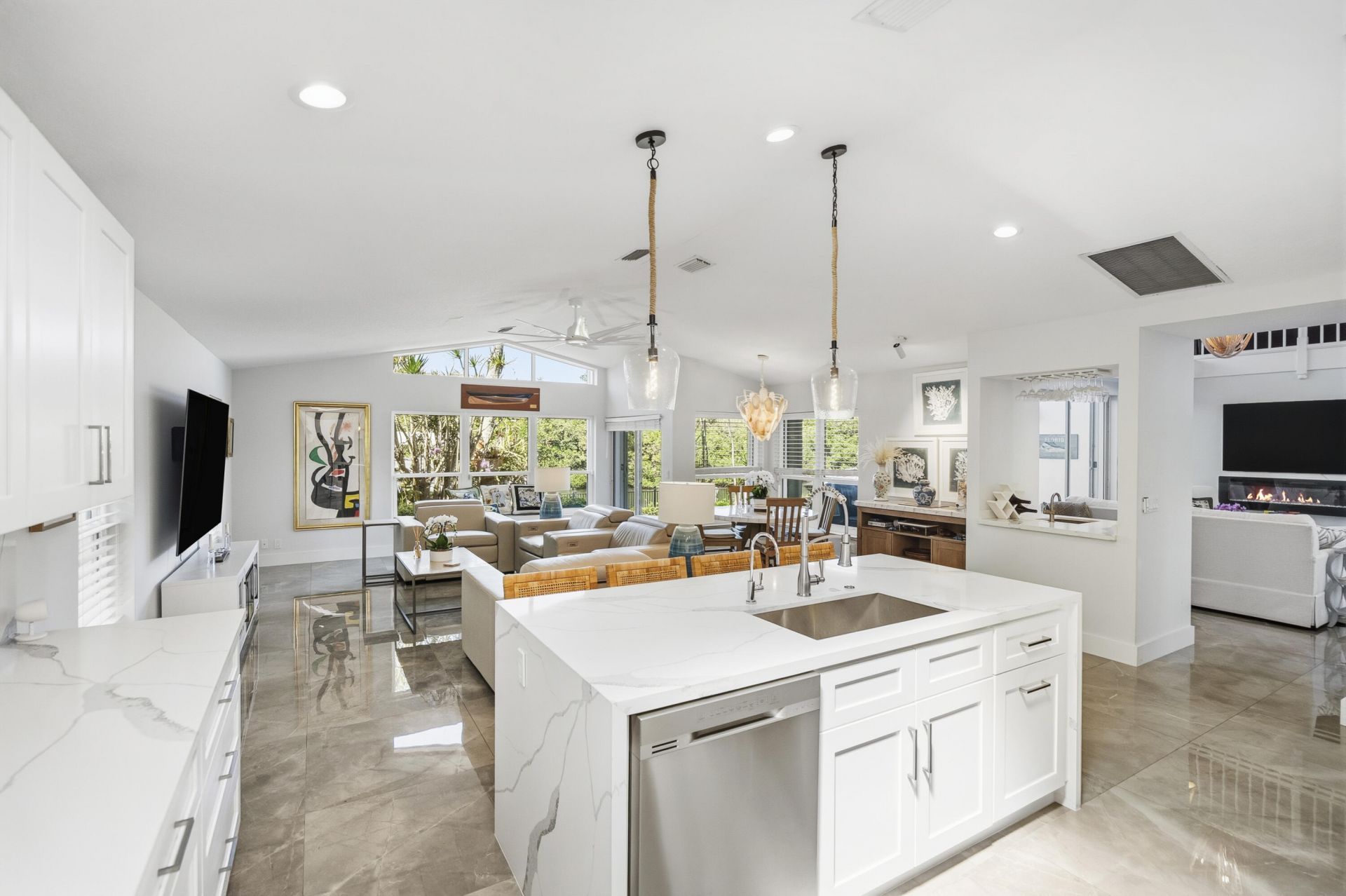 8565 SE Palm Street Se, Hobe Sound, FL 33455 Photo