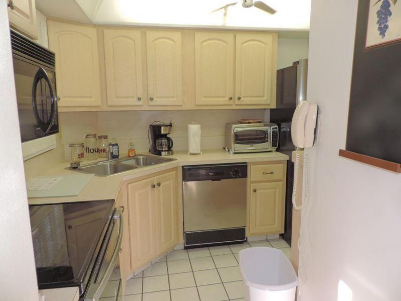 18081 SE Country Club Drive, Unit 100, Jupiter, FL 33469 Photo