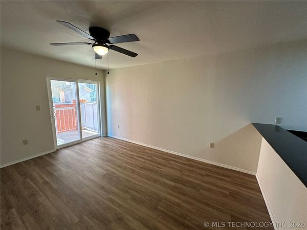 301 E Washington Avenue , Unit 204, McAlester, OK 74501