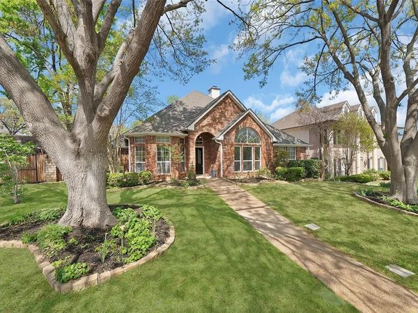 2930 Woodland Hills Drive , Grapevine, TX 76051