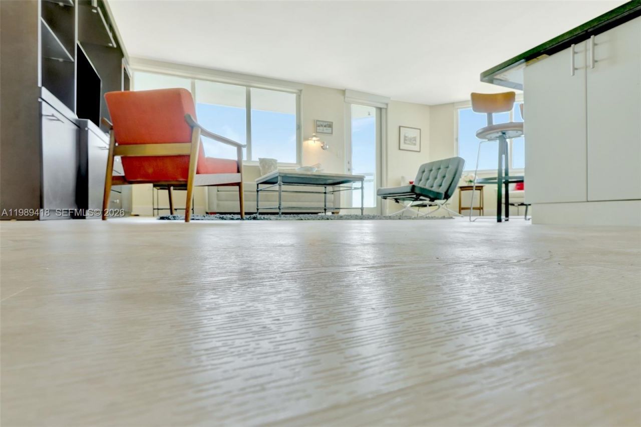 7135 Collins Ave, Unit 1105, Miami Beach, FL 33141 Photo