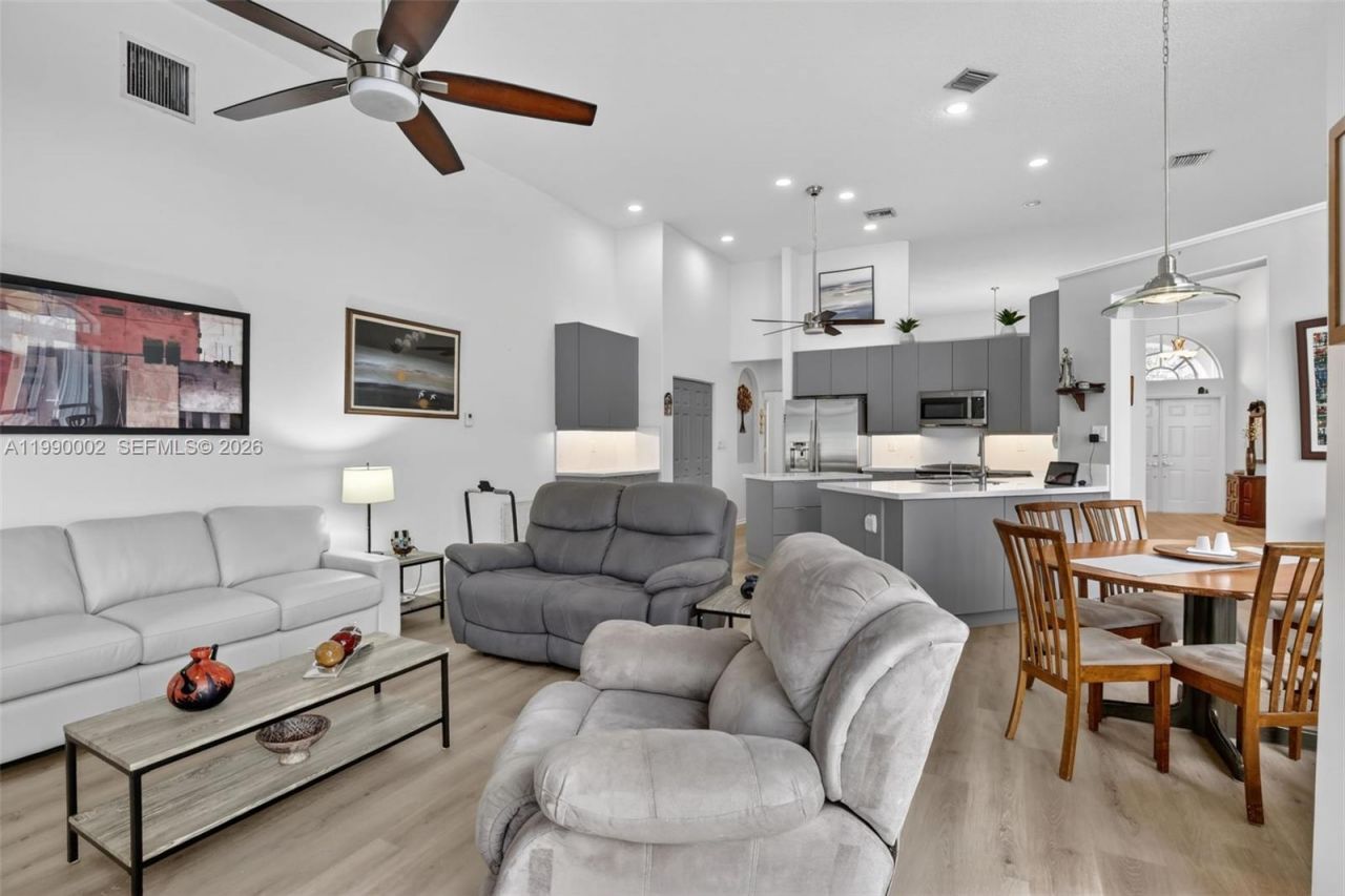 1845 NW 139th Ter, Pembroke Pines, FL 33028 Photo