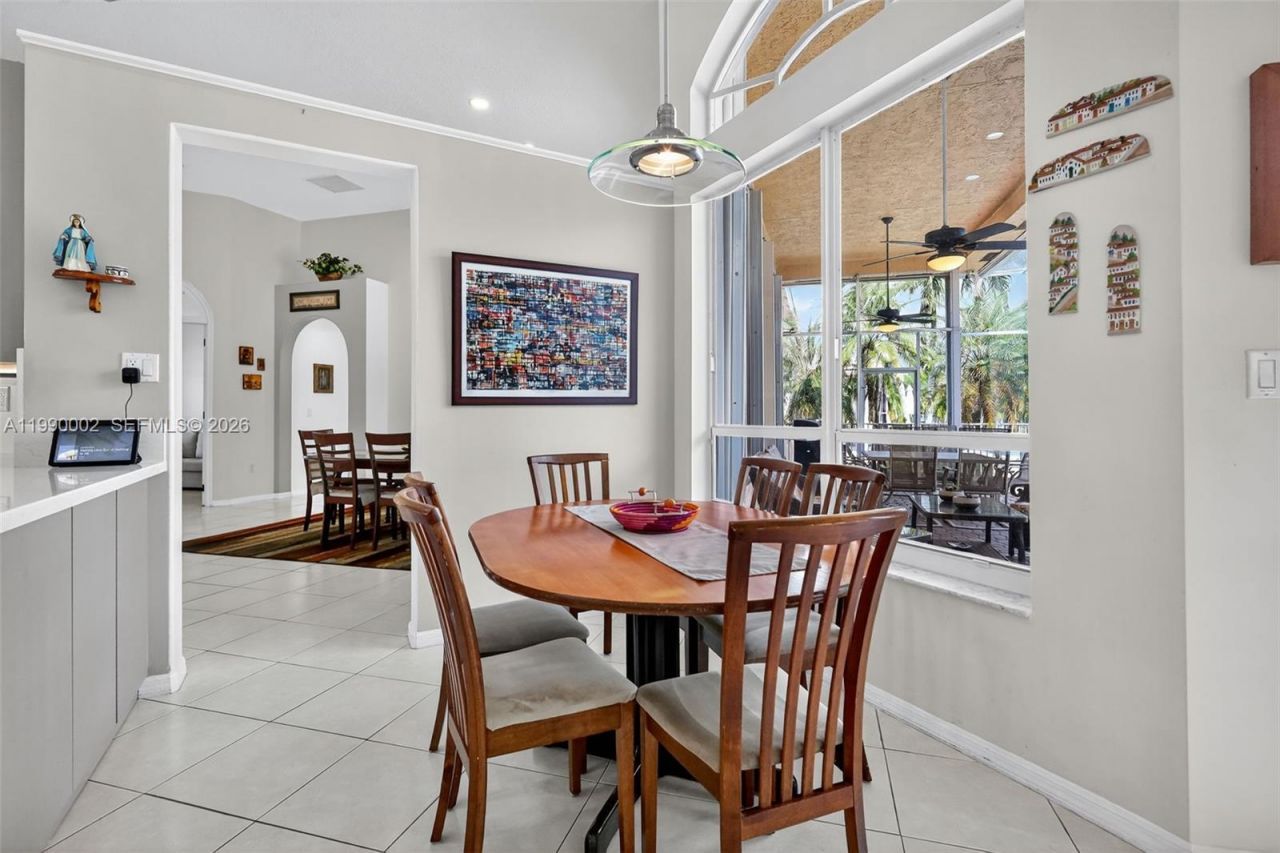 1845 NW 139th Ter, Pembroke Pines, FL 33028 Photo