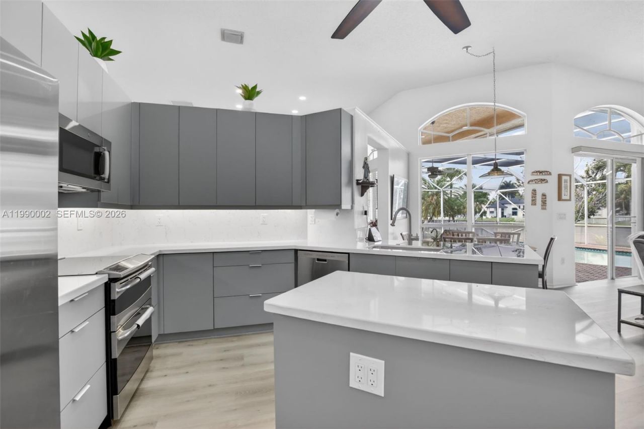 1845 NW 139th Ter, Pembroke Pines, FL 33028 Photo