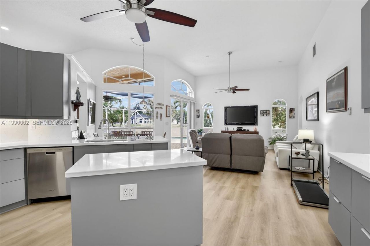 1845 NW 139th Ter, Pembroke Pines, FL 33028 Photo