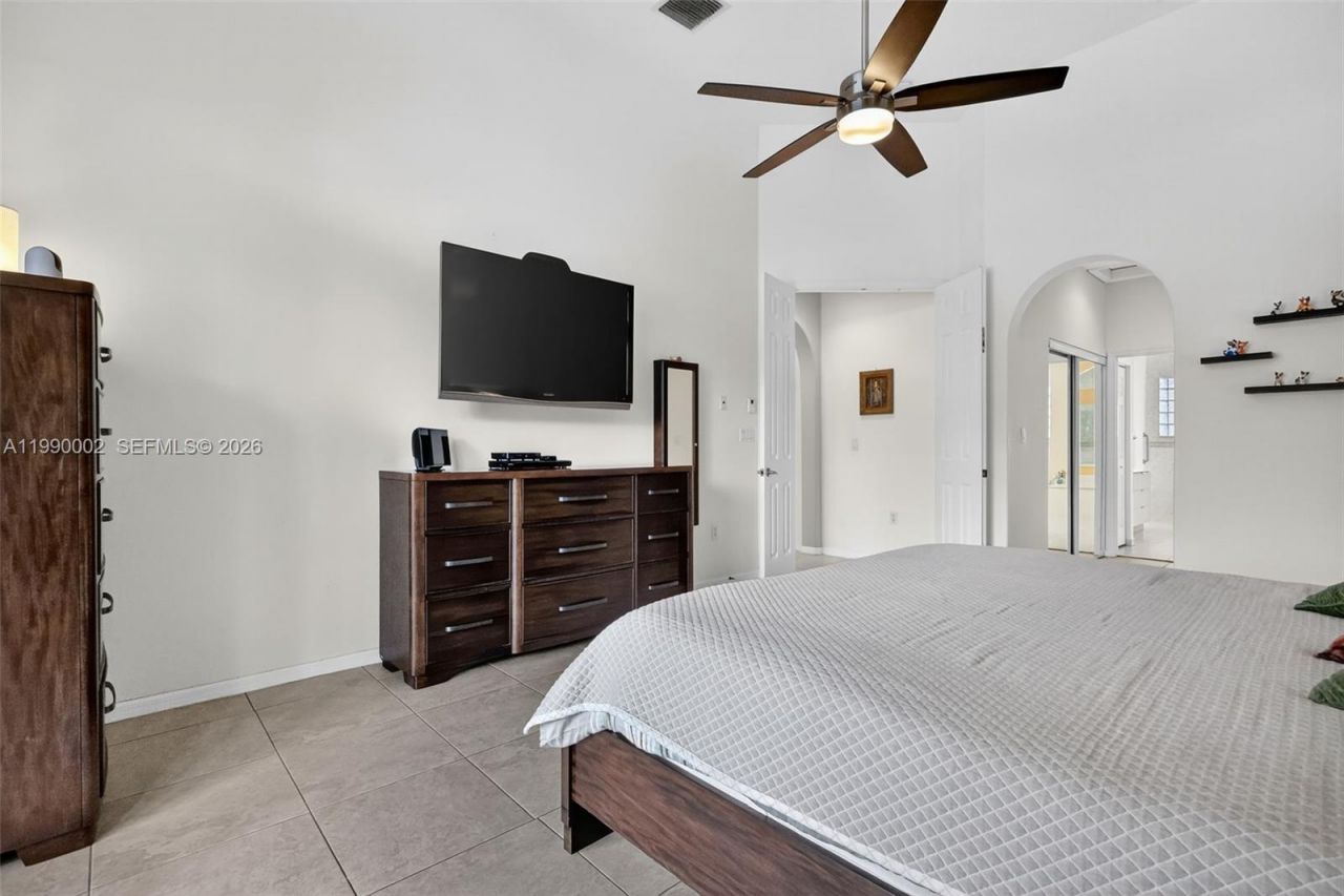 1845 NW 139th Ter, Pembroke Pines, FL 33028 Photo