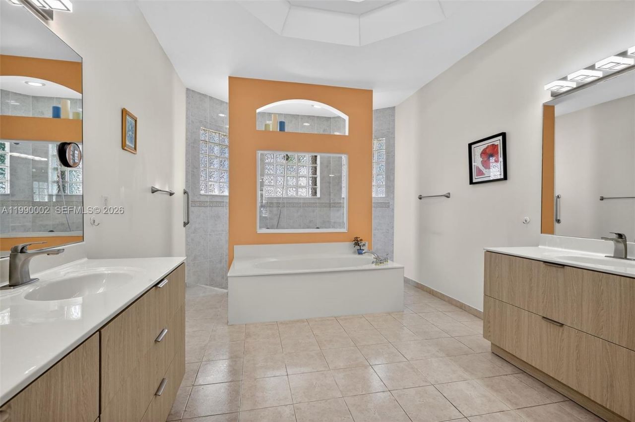 1845 NW 139th Ter, Pembroke Pines, FL 33028 Photo