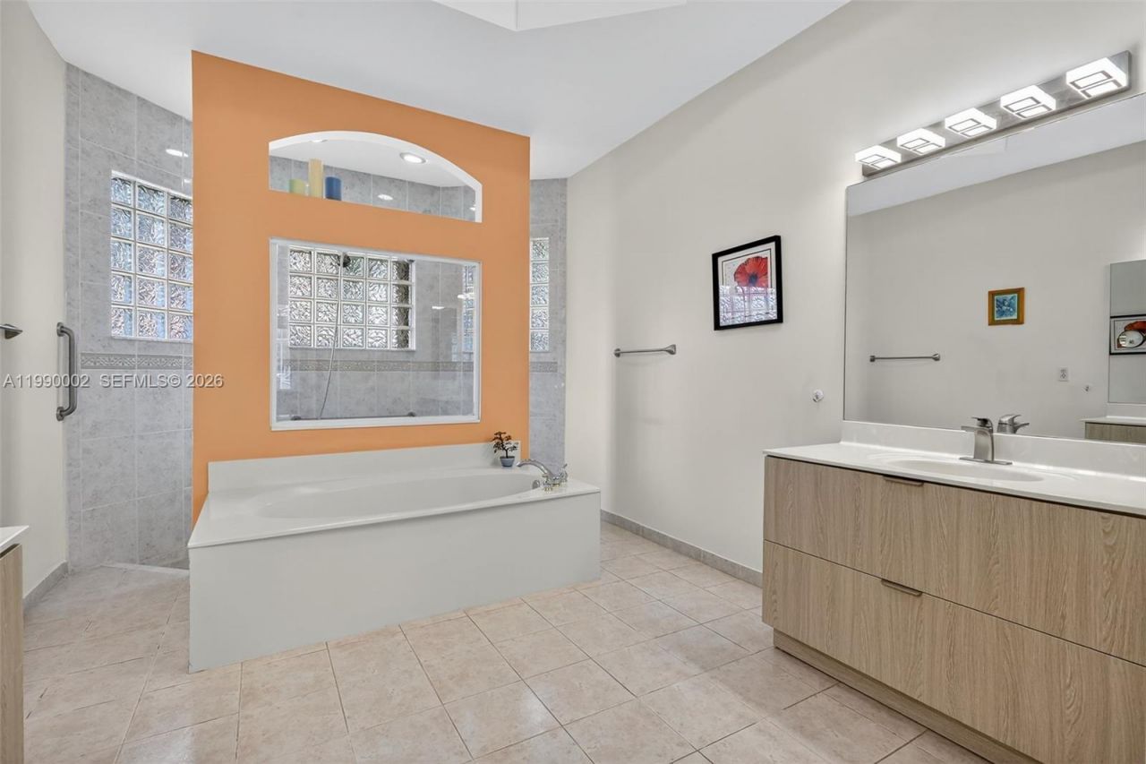 1845 NW 139th Ter, Pembroke Pines, FL 33028 Photo