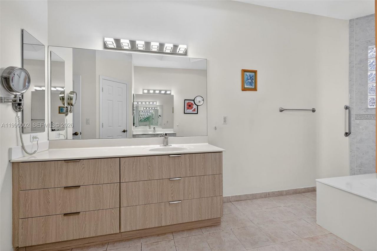 1845 NW 139th Ter, Pembroke Pines, FL 33028 Photo