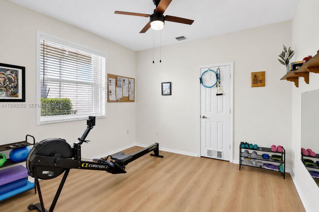 1845 NW 139th Ter, Pembroke Pines, FL 33028 Photo