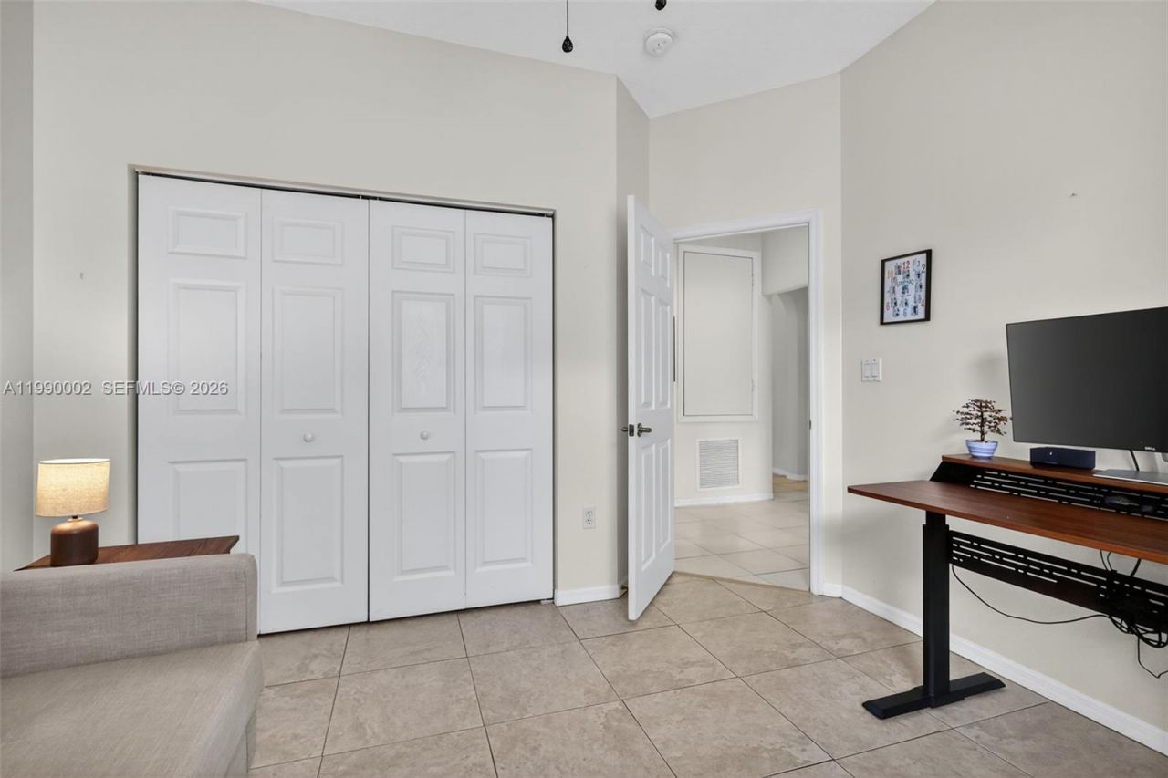 1845 NW 139th Ter, Pembroke Pines, FL 33028 Photo