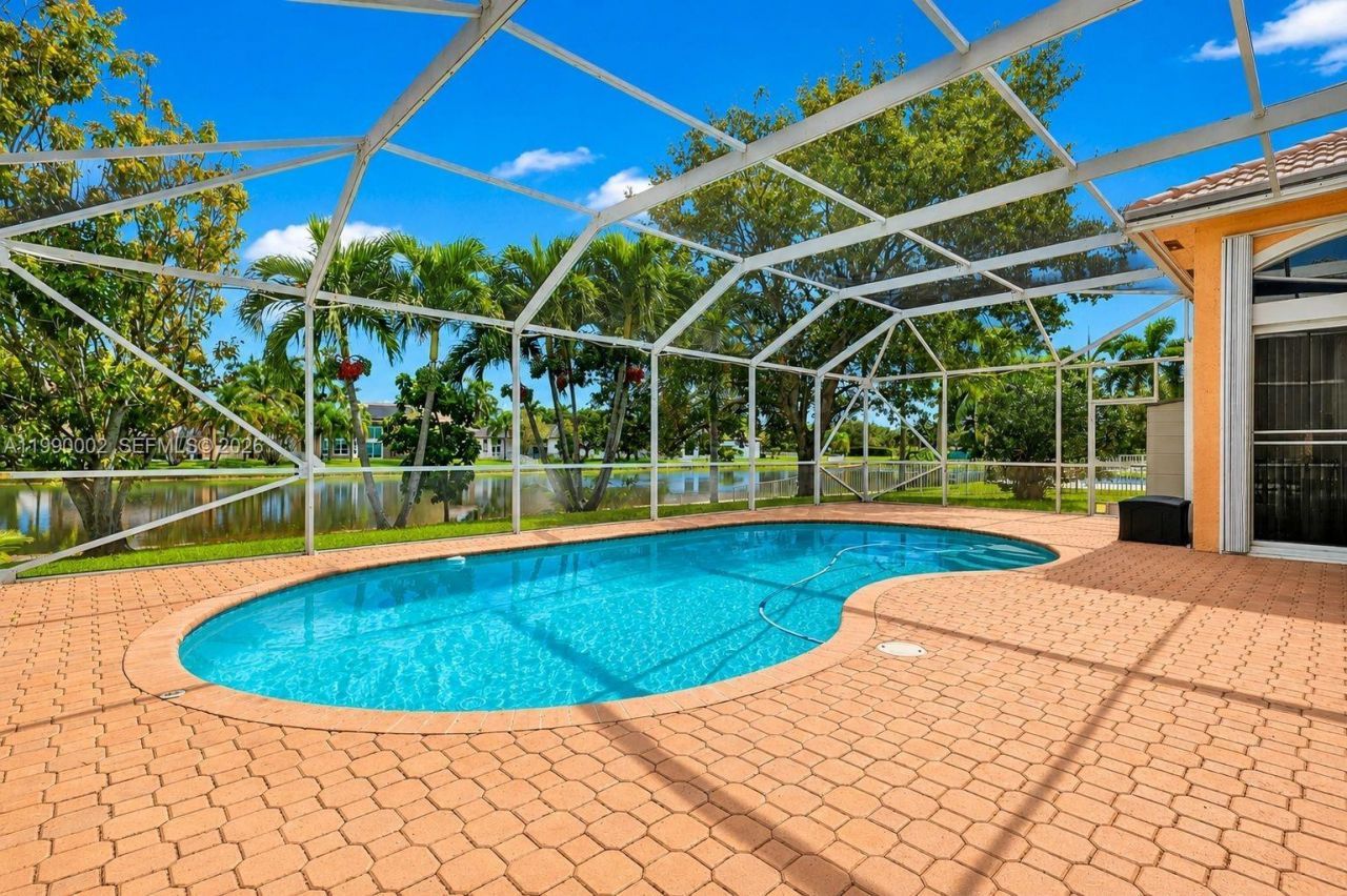 1845 NW 139th Ter, Pembroke Pines, FL 33028 Photo