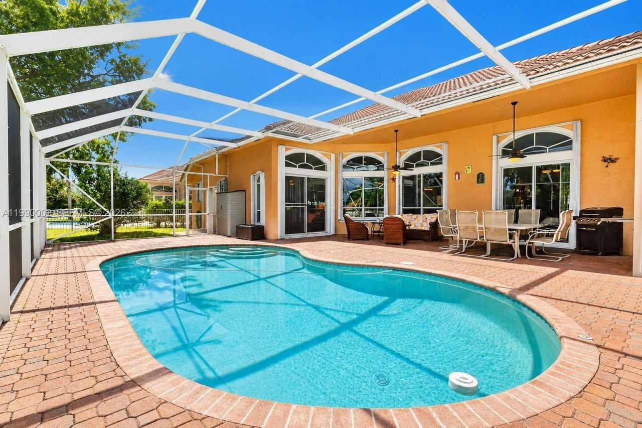 1845 NW 139th Ter, Pembroke Pines, FL 33028 Photo
