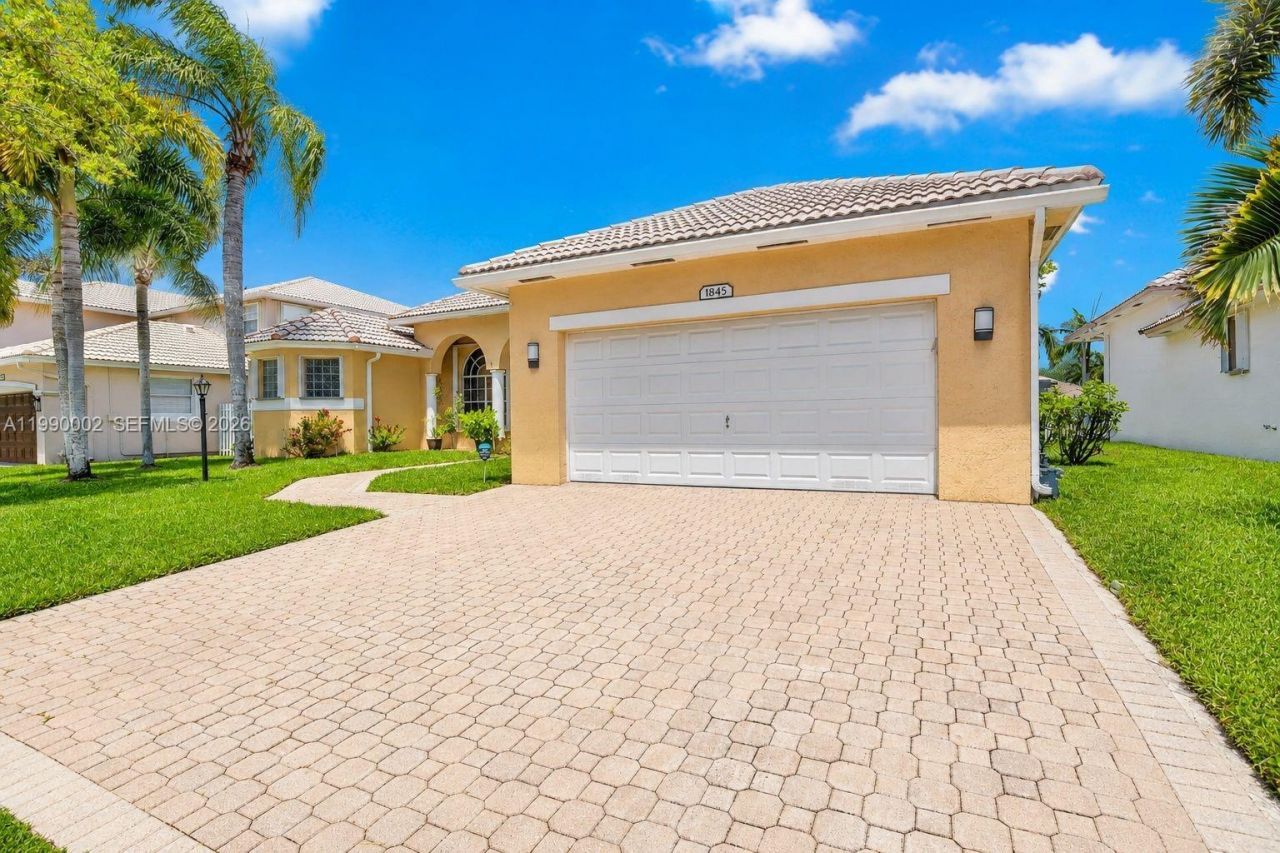 1845 NW 139th Ter, Pembroke Pines, FL 33028 Photo
