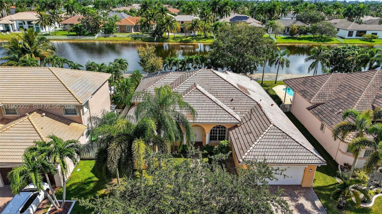 1845 NW 139th Ter, Pembroke Pines, FL 33028 Photo