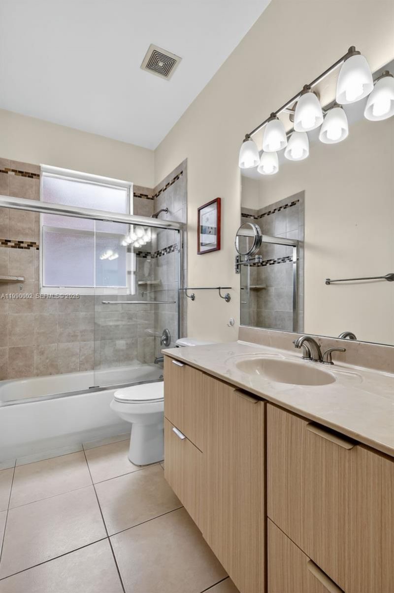 1845 NW 139th Ter, Pembroke Pines, FL 33028 Photo