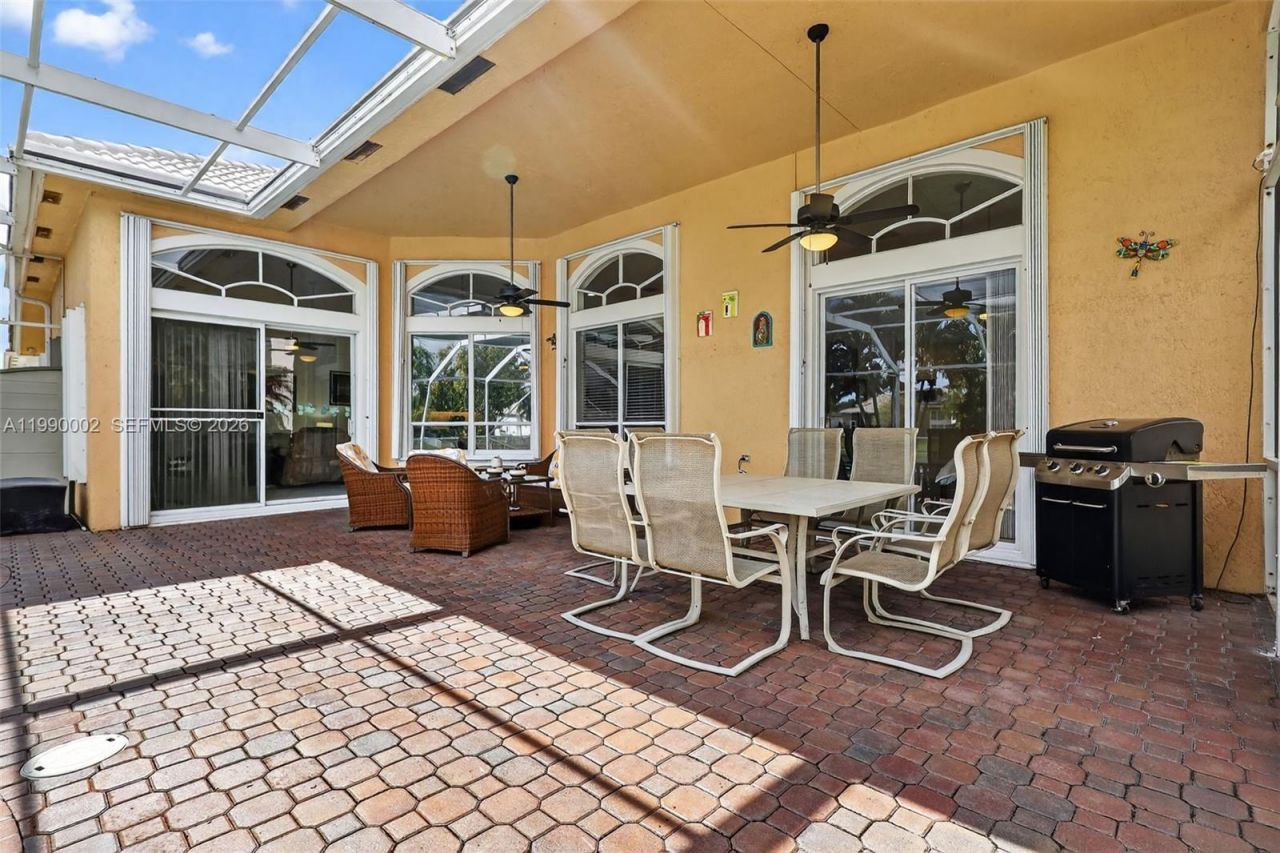 1845 NW 139th Ter, Pembroke Pines, FL 33028 Photo