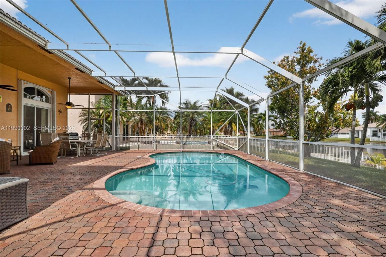 1845 NW 139th Ter, Pembroke Pines, FL 33028 Photo