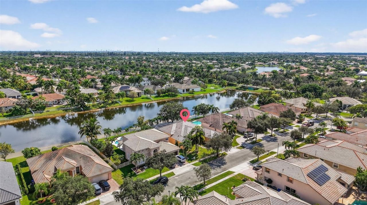 1845 NW 139th Ter, Pembroke Pines, FL 33028 Photo