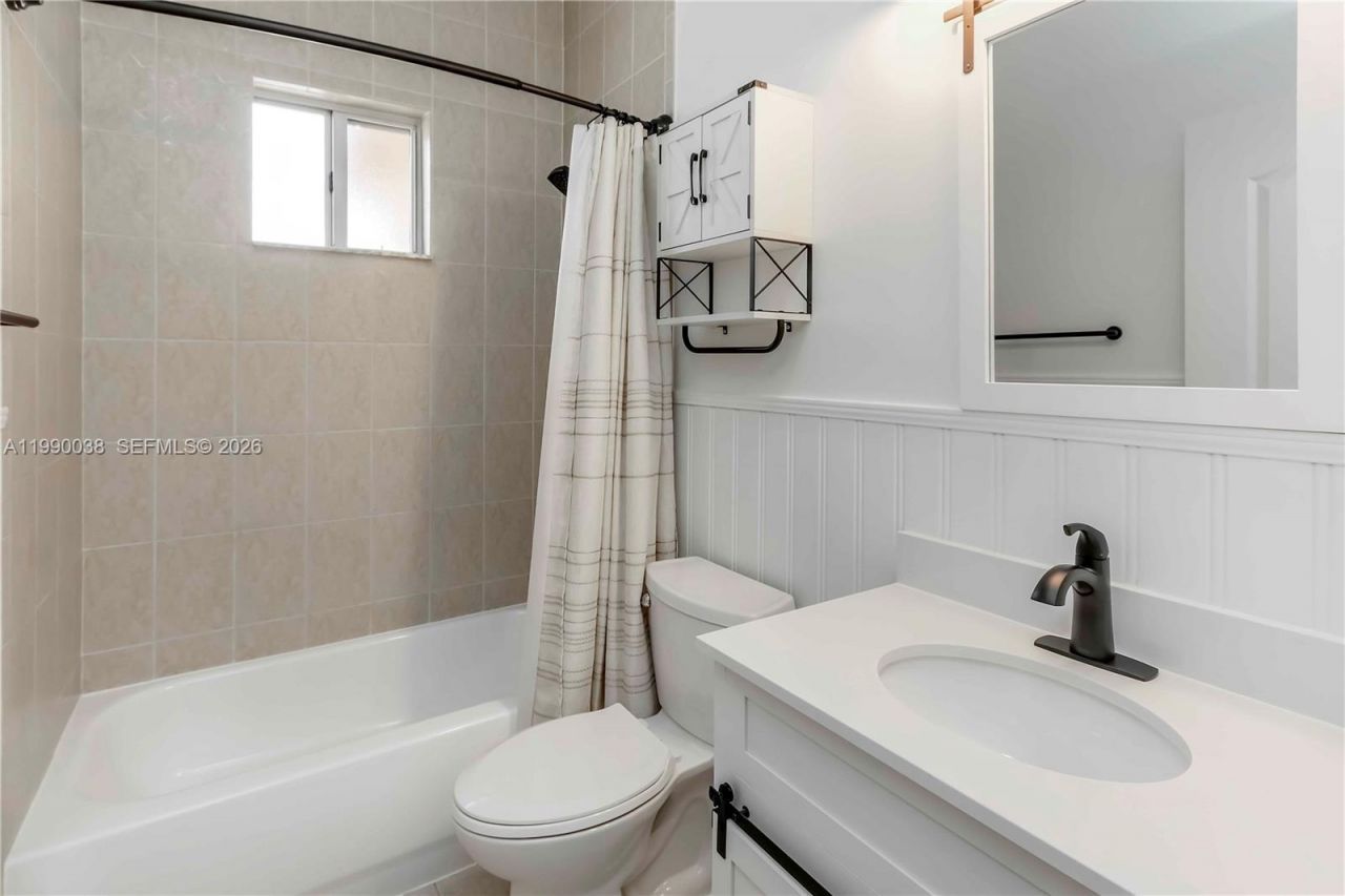 1330 NE 42nd Ave , Homestead, FL 33033 Photo