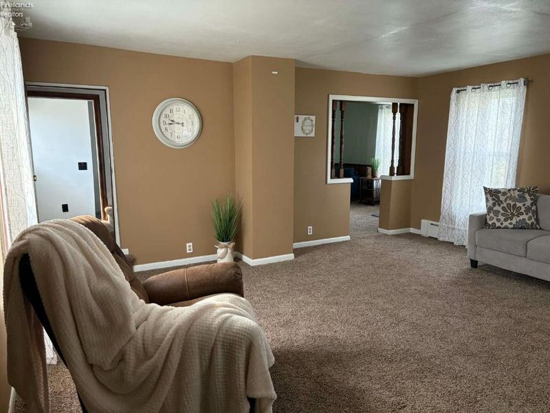 34 Jefferson Street, Bloomville, OH 44818 Photo 3