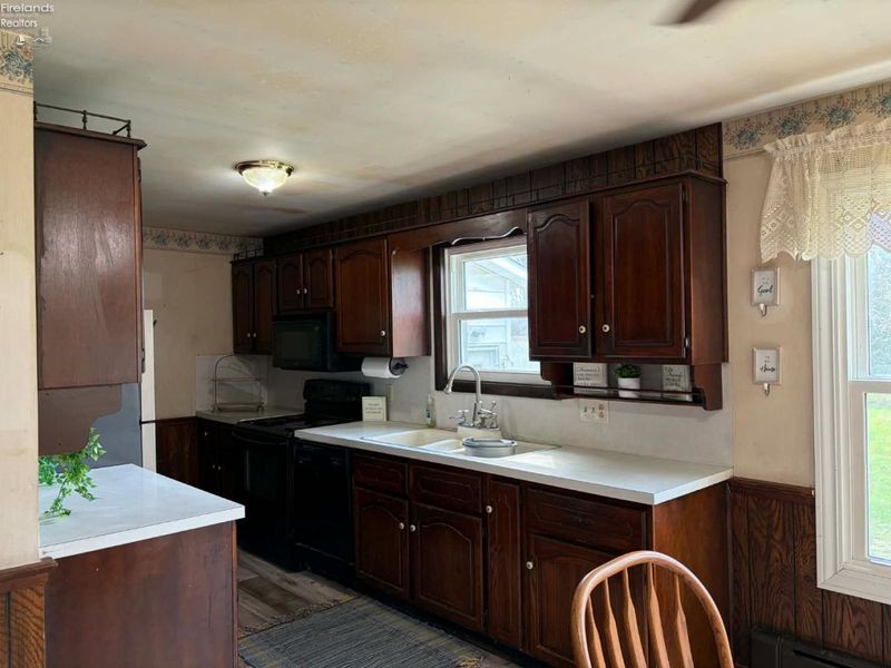 34 Jefferson Street, Bloomville, OH 44818 Photo 8