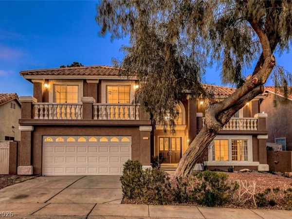 8240 Tivoli Cove Drive , Las Vegas, NV 89128