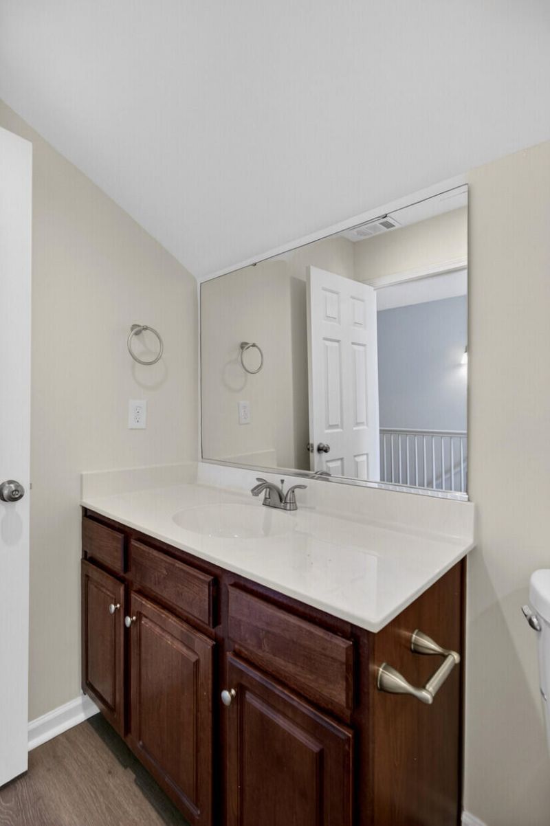 106 Meadowvale Lane Photo 34