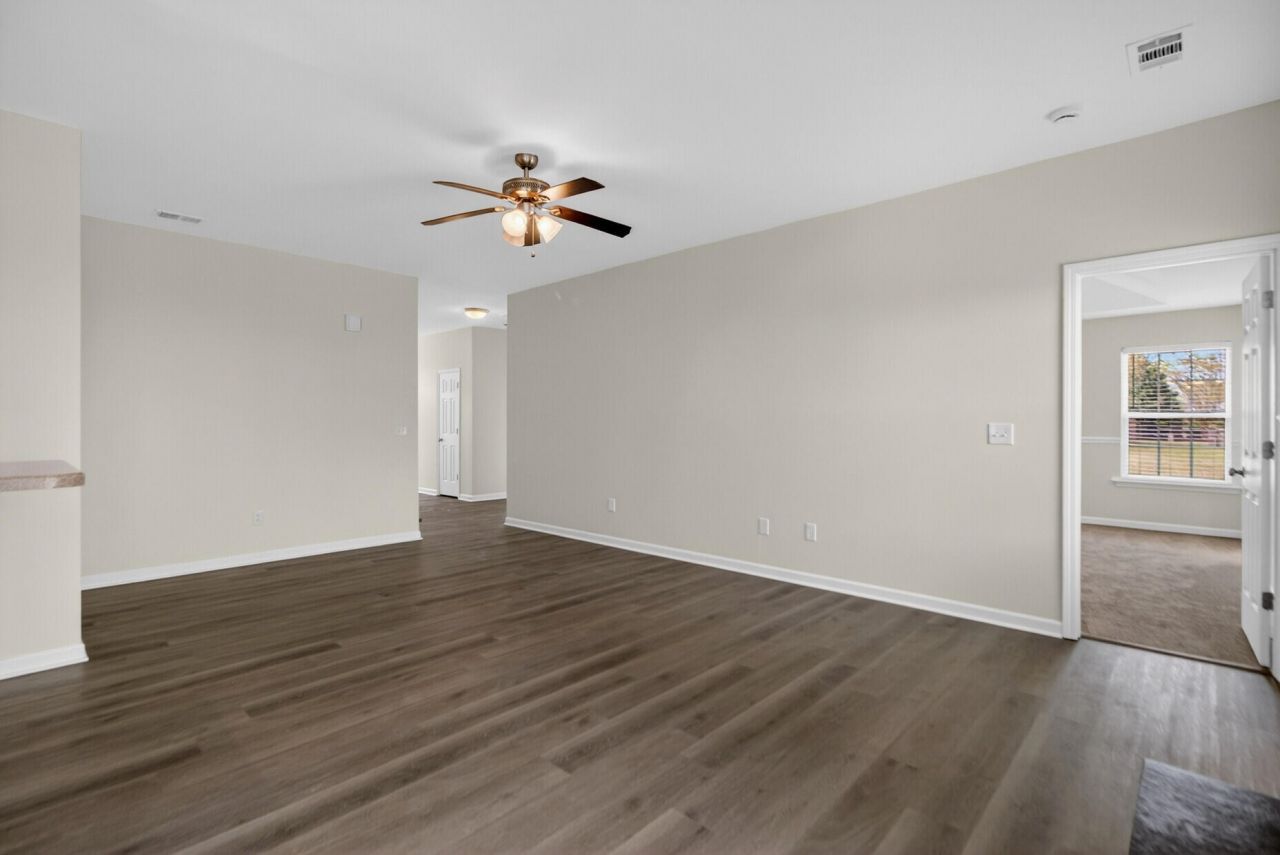 106 Meadowvale Lane Photo 7