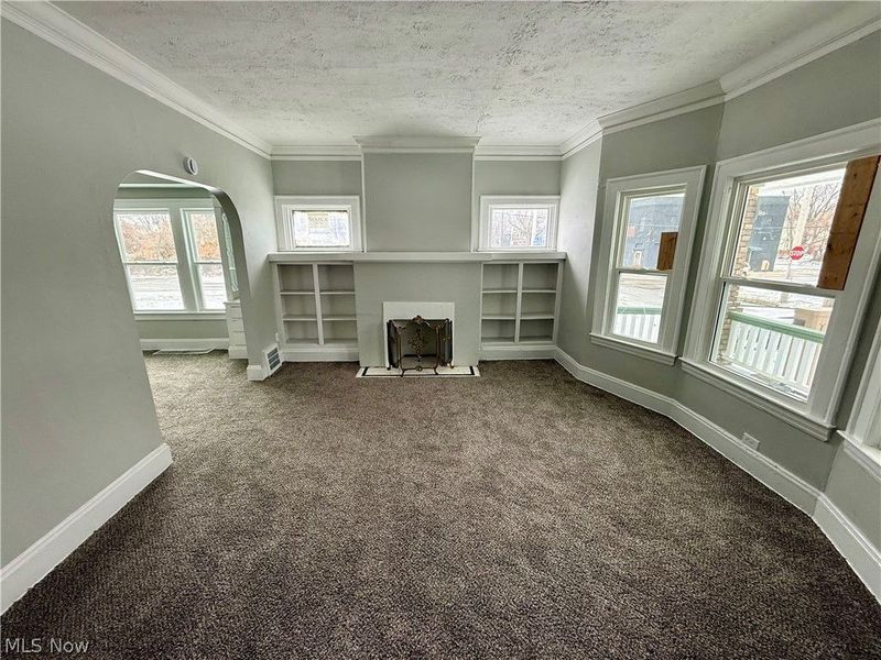 9215 Yale Avenue, Cleveland, OH 44108 Photo 2