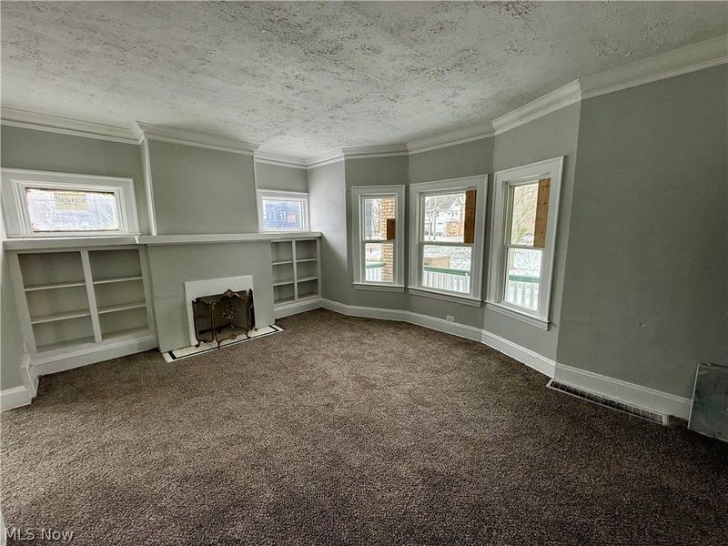 9215 Yale Avenue, Cleveland, OH 44108 Photo 3