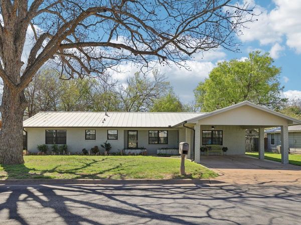 110 Jones ST, Bastrop, TX 78602