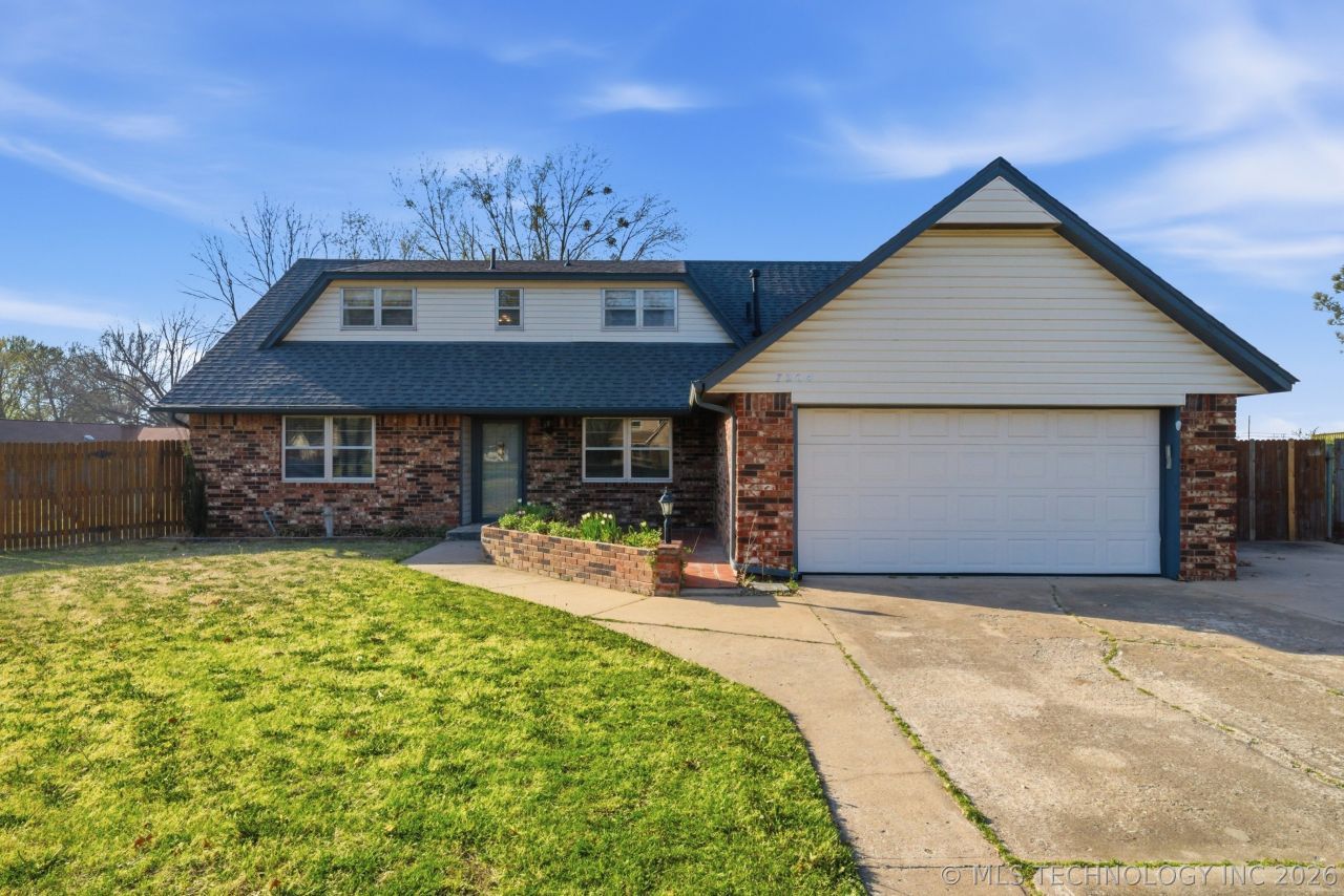 7204 S Warwick Street, Broken Arrow, OK 74014 Main Photo