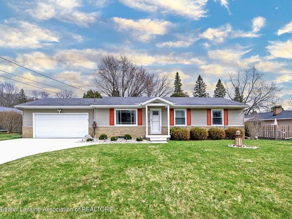 12565 Mckouen Drive, DeWitt, MI 48820