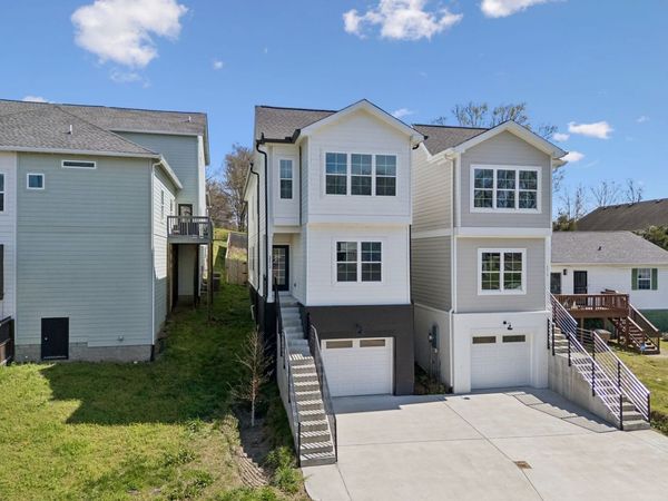 2212 18th Ave N, Nashville, TN 37208